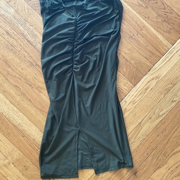Privy Army Green Open Back Front Twist Pencil Dress Size Small - Picture 5 of 8